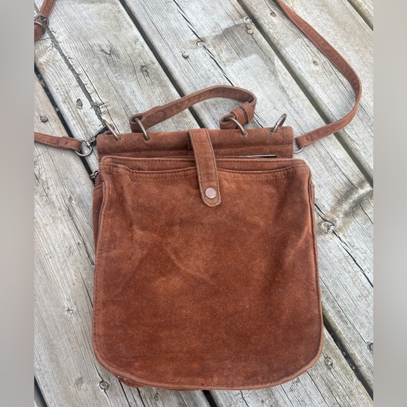 Matt & Nat Vegan Suede Vintage Collection Cross Body Bag - Picture 2 of 8